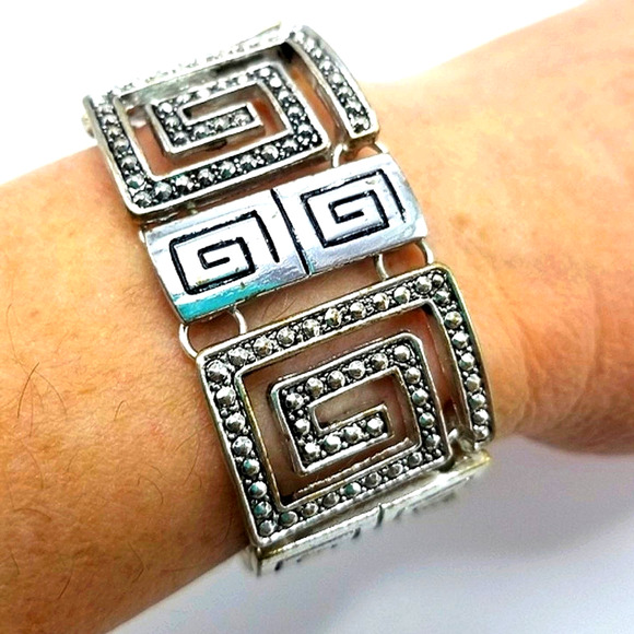 Greek Jewelry - Greek Keysquare Bracelet Chunky Silvertone & Black Spiral Link T-Bar Closure